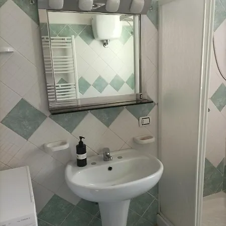 Comfortable 2-bedroom 아파트 *